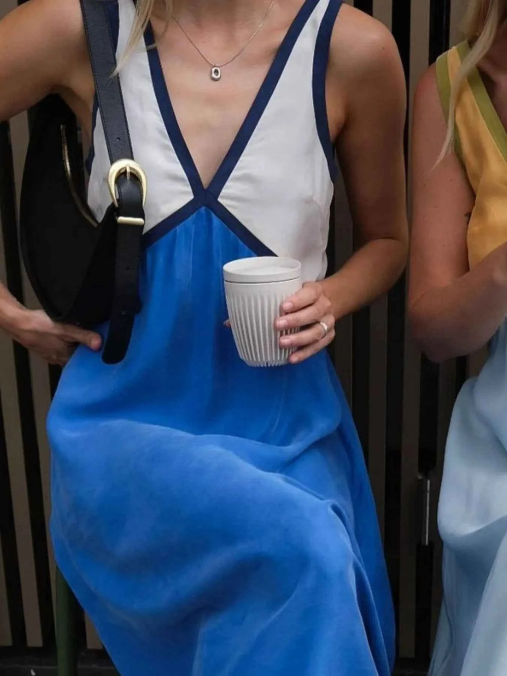 Color Block V-Neck Sleeveless Maxi Dress 21137a40-04a2-4cd4-a66d-2b0746d556ce-Max-Origin
