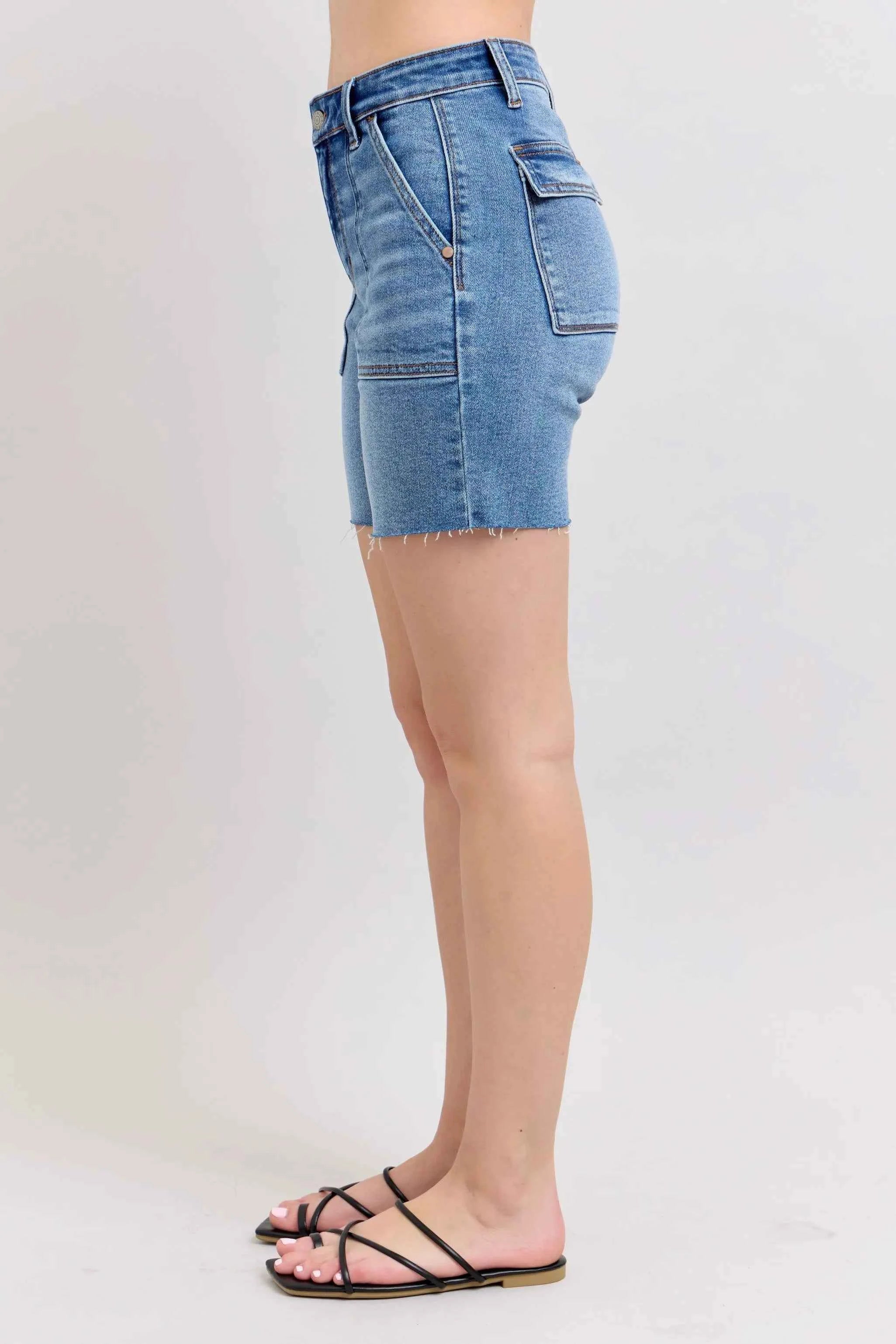 Judy Blue Full Size Mid Rise Bermudas Denim Shorts W/ Back Flap Pockets Plus Size 215b1ab658134fe088fa04650ef5fd8e-Max-Origin