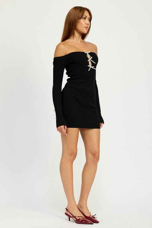 OFF SHOULDER BODYCON DRESS WITH BOW DETAIL 21940311_4c20f807-0d5b-4a1e-9451-e78b78eced2e