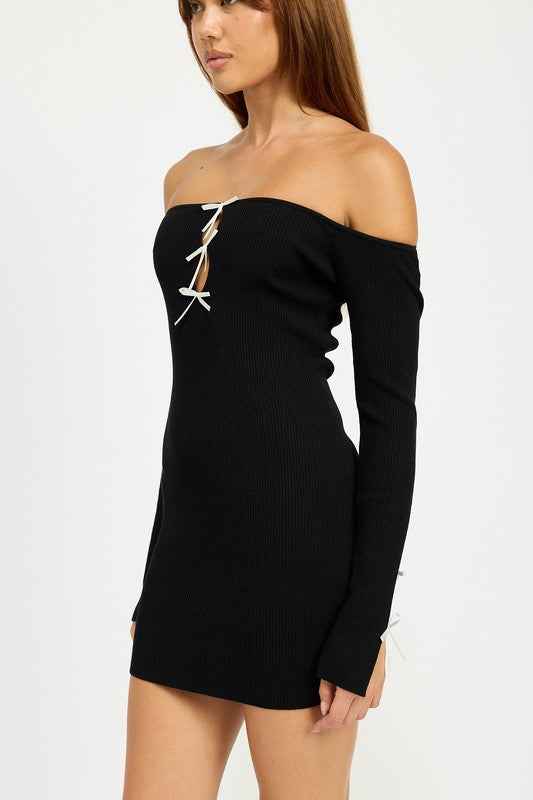 OFF SHOULDER BODYCON DRESS WITH BOW DETAIL 21940311_640bc8ba-bec9-42e6-87bf-5a188748cb23