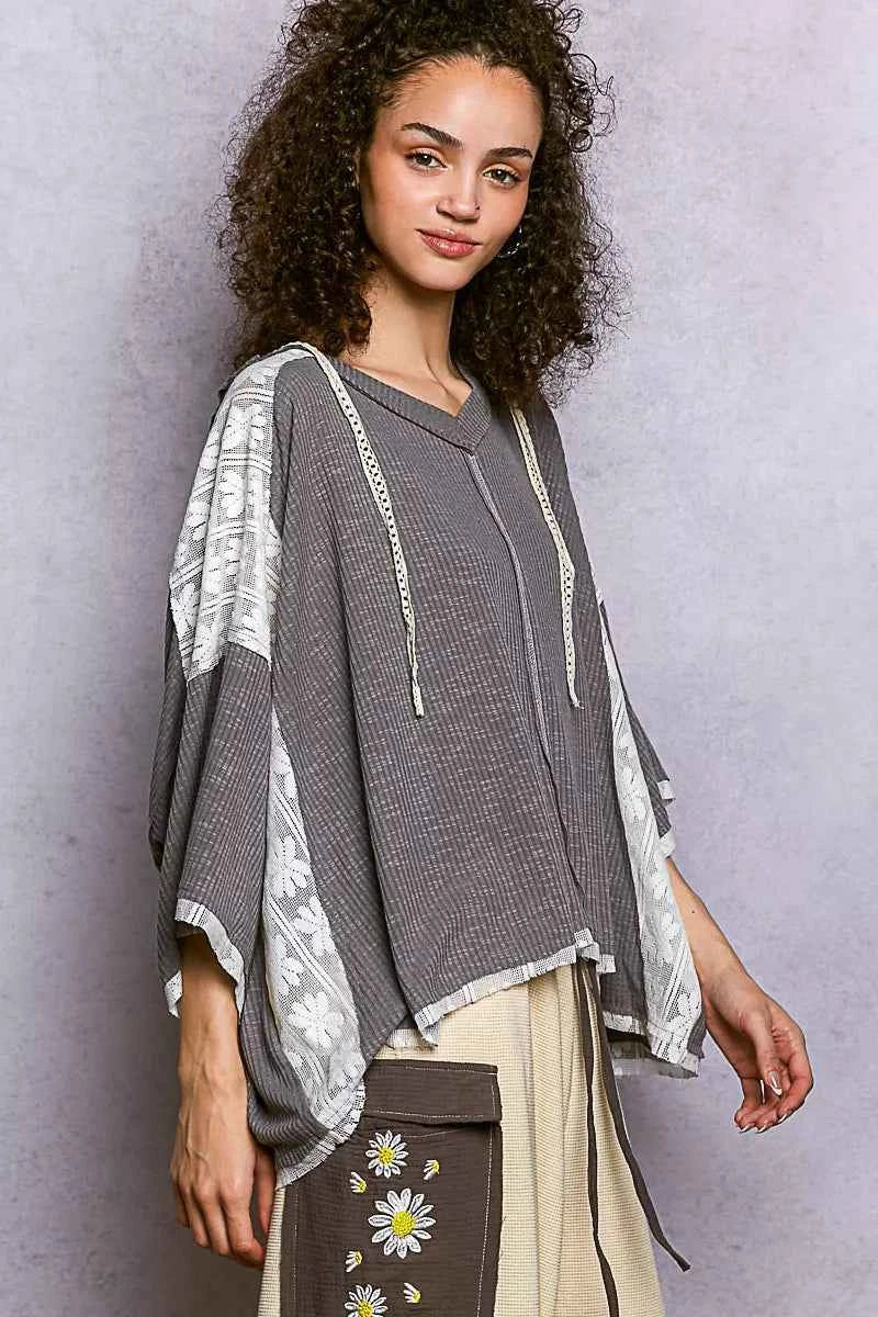 POL Short Sleeve Hoodie Top with Lace Detail 21aba07c-0921-4bdf-bb52-a6e6e2ed6e4e-Max-Origin