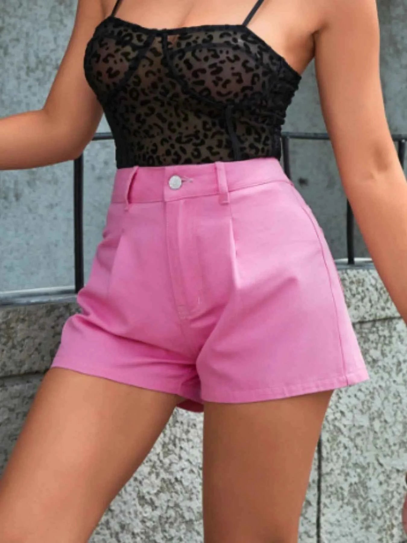 High-Waisted Denim Shorts 21ee1cd6-462e-4c68-ae7c-cfbfda74f4a8-Max-Origin
