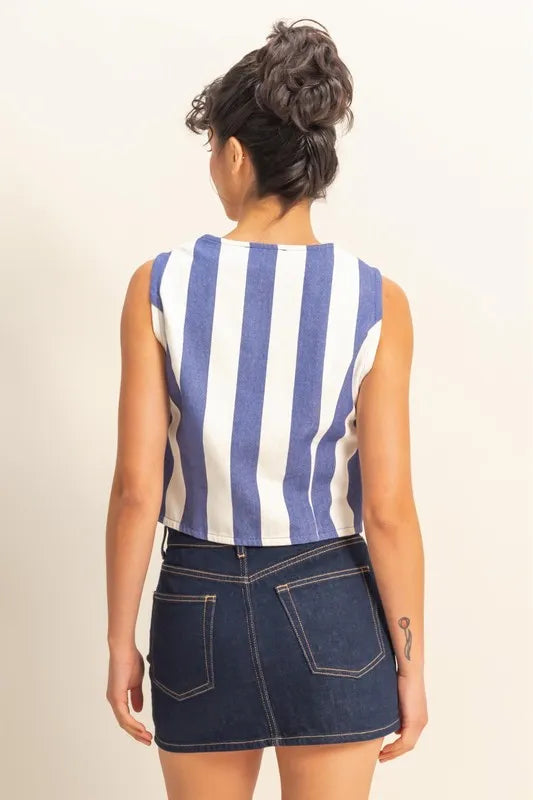 Woven Striped V-Neck Button Down Vest 21ef0f4af5fb4ee7b155232037f794b2-Max-Origin