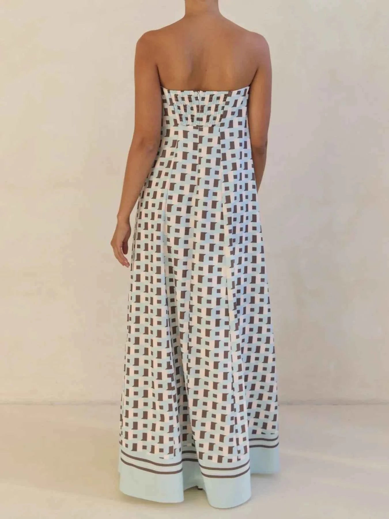 Smocked Printed Tube Maxi Dress 21f8fdc0-315e-481e-884d-affa19bdf86b-Max-Origin