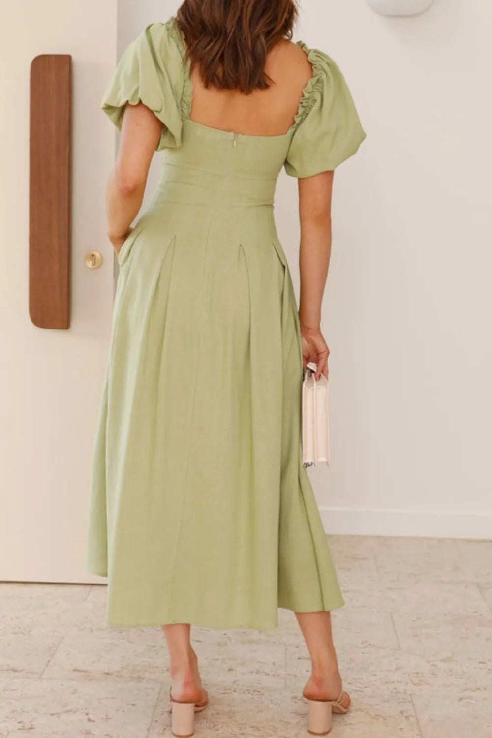 Sweetheart Neck Puff Sleeve Dress 21fcf0f0-dd68-4201-8e48-bad710d30358-Max-Origin