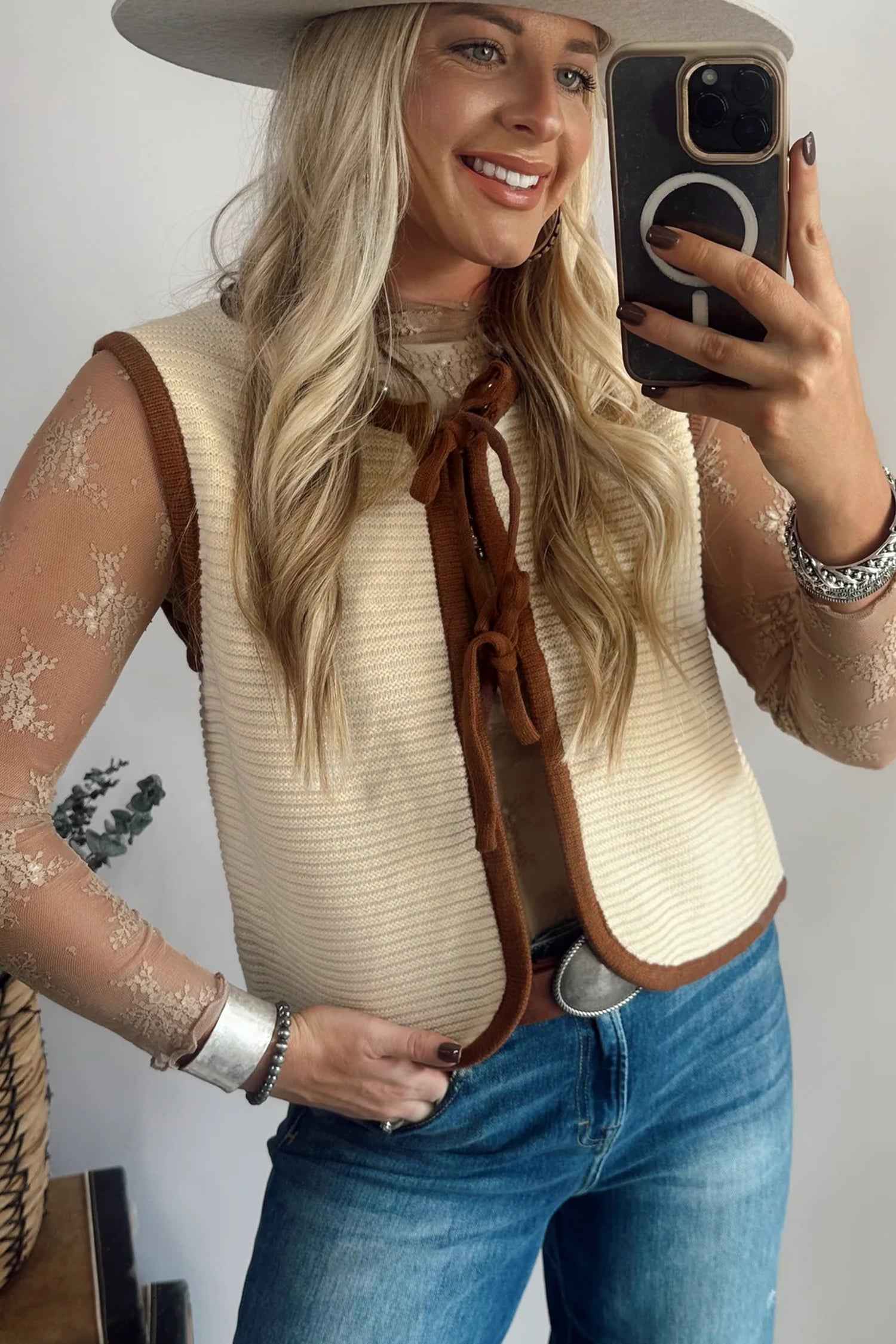 White Horizontal Ribbed Knit Contrast Trim Ties Front Sweater Vest 222f94a6cc7a932b
