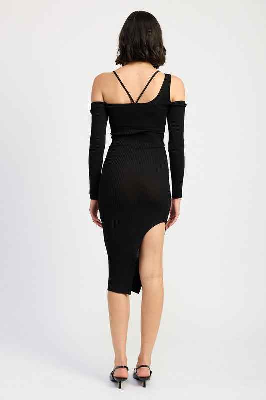 OFF SHOULDER LONG SLEEVE MAXI DRESS 22402062_3932fe6e-4309-47cf-b9c5-e77930a08945