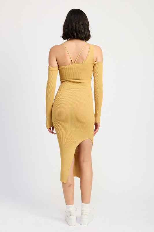 OFF SHOULDER LONG SLEEVE MAXI DRESS 22402062_50159214-d7ac-426a-91c3-18ec3466d284