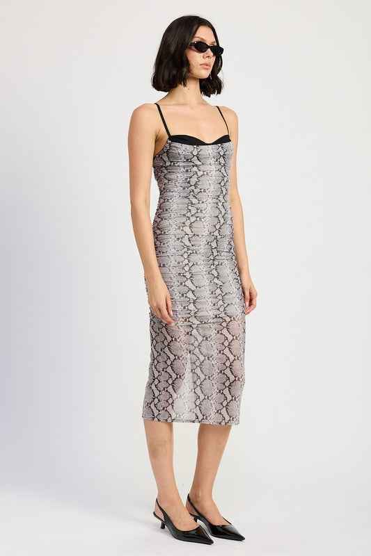 RUCHED BODYCON MIDI DRESS 22402291_1f32f031-0819-4b8f-a5f2-6838673b6289