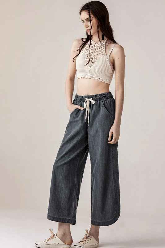 Denim Wide Leg Crop Pants with Dolphine Tail Hem 22440273_1c5309d8-87ce-41f5-b580-2917bf28c24f
