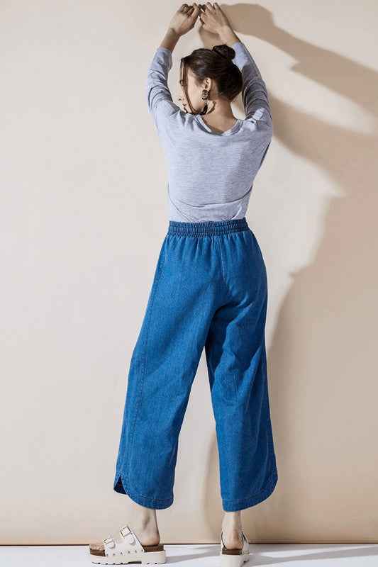 Denim Wide Leg Crop Pants with Dolphine Tail Hem 22440273_4a8cfbba-70ca-4b34-b3cf-ef0cf2a00448
