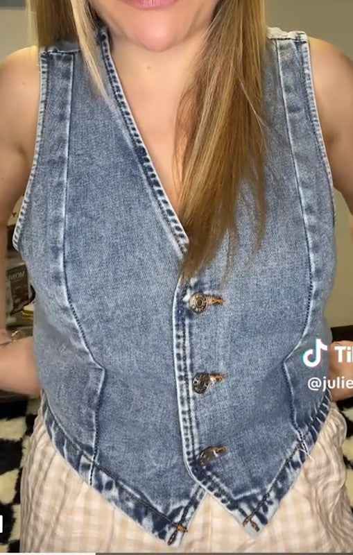 Cropped button front denim vest 22489138_22b52799-238f-446f-ac7d-6410bcc4d3c8