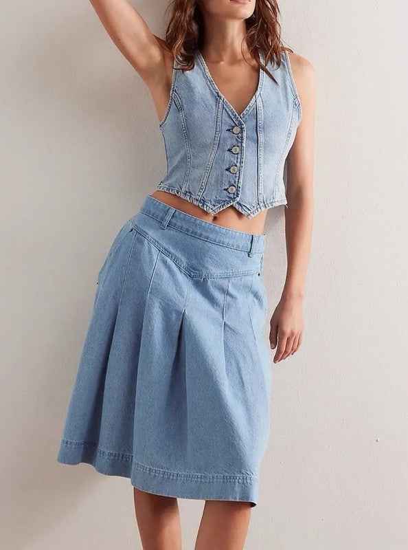 Denim Vest Jacket 22570092_80b58cdc-4e63-4057-89b2-084b2557a27e