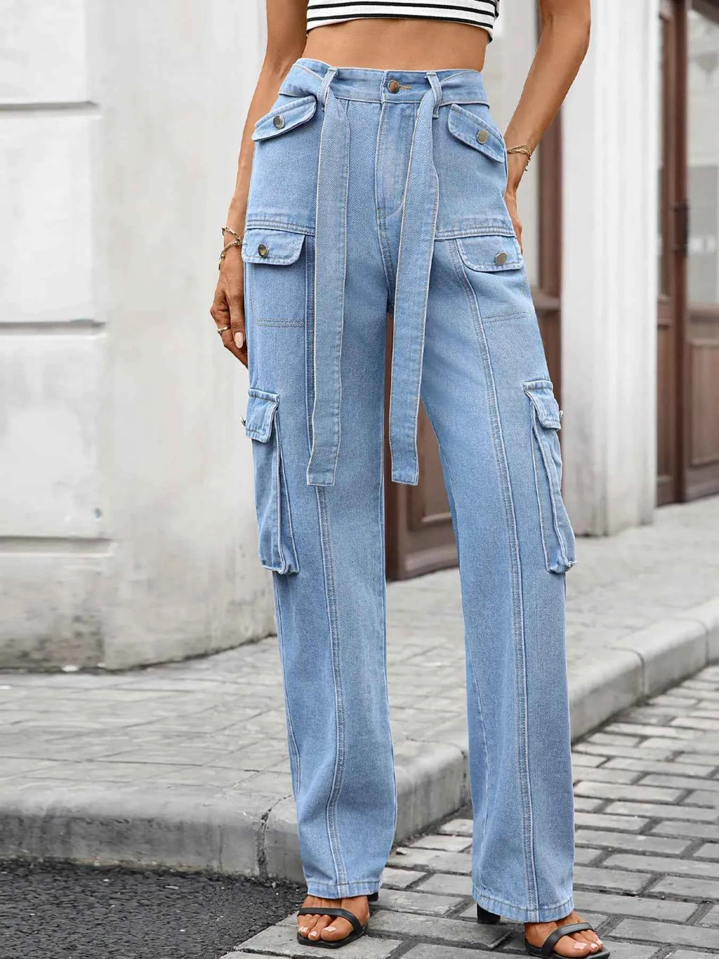 High-Waisted Multi-Pocket Cargo Jeans 229b3553e29549beadf3accd81c21481-Max-Origin