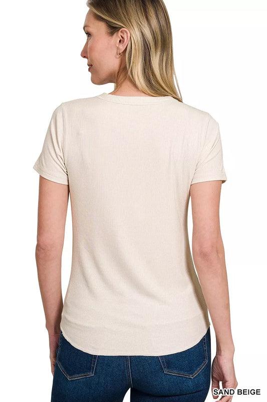 Ribbed Curved Hem Round-Neck Tee 22db699159bc4613bdf4fa6b6fcb2a90-Max-Origin