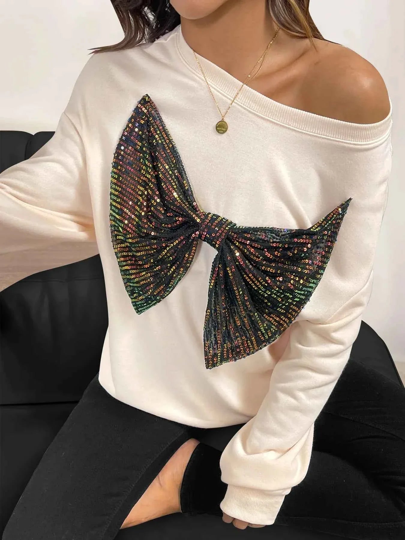 Sequined Bow Round Neck Sweatshirt 22e920496db3460dba62a724a5ac3994-Max-Origin