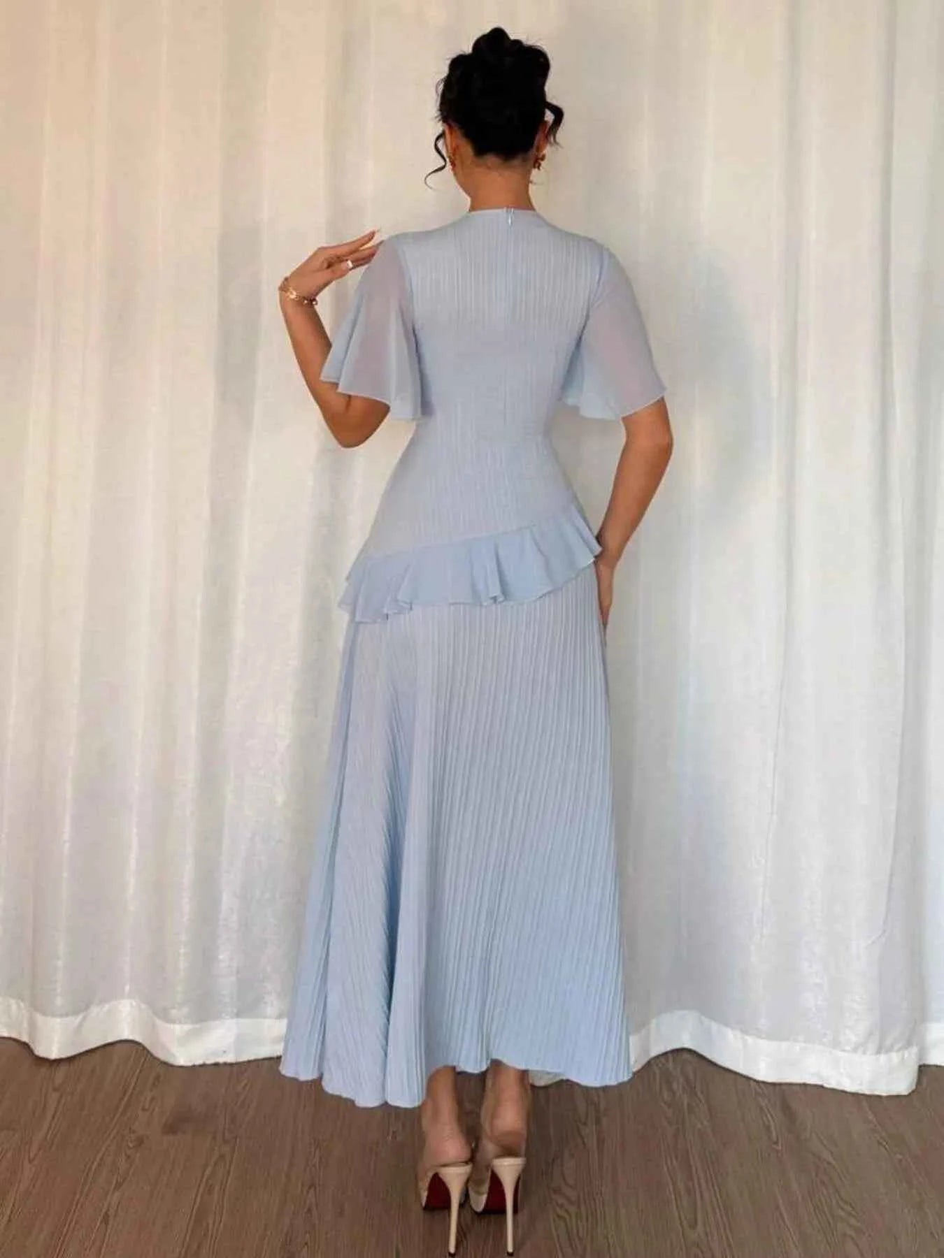 Ruffled Round Neck Flutter Sleeve Dress 22ffe93b1ed54e61955e3726e57c7403-Max-Origin