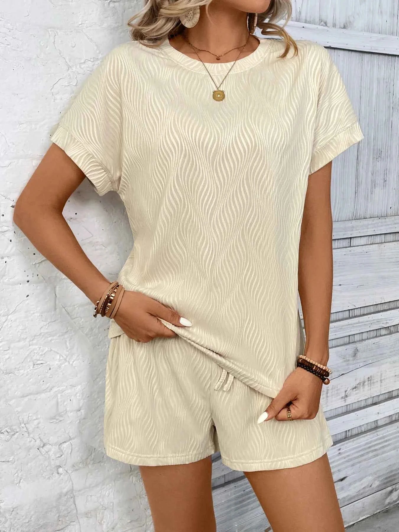 Textured Knit Round Neck Top and Shorts Set 2302d7fed08b4d9a9d2efa23ea5c1cb3-Max-Origin