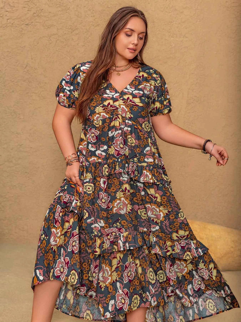 Plus Size V-Neck Short Sleeve Midi Dress 2317eaff-b425-4e5e-92e8-96dd908d4271-Max-Origin