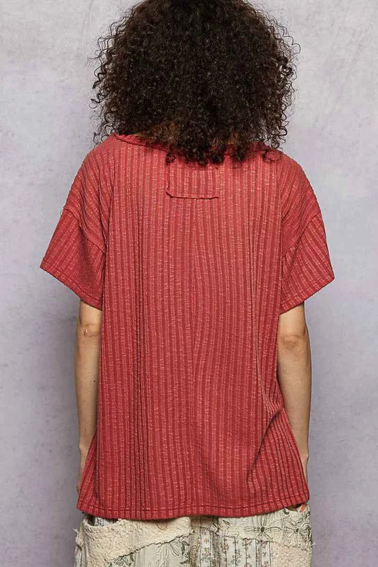 Ribbed Knit V-Neck Short Sleeve T-Shirt with Side Slit 231c69d4-d09d-454d-92f9-0e0688c9a408-Max-Origin