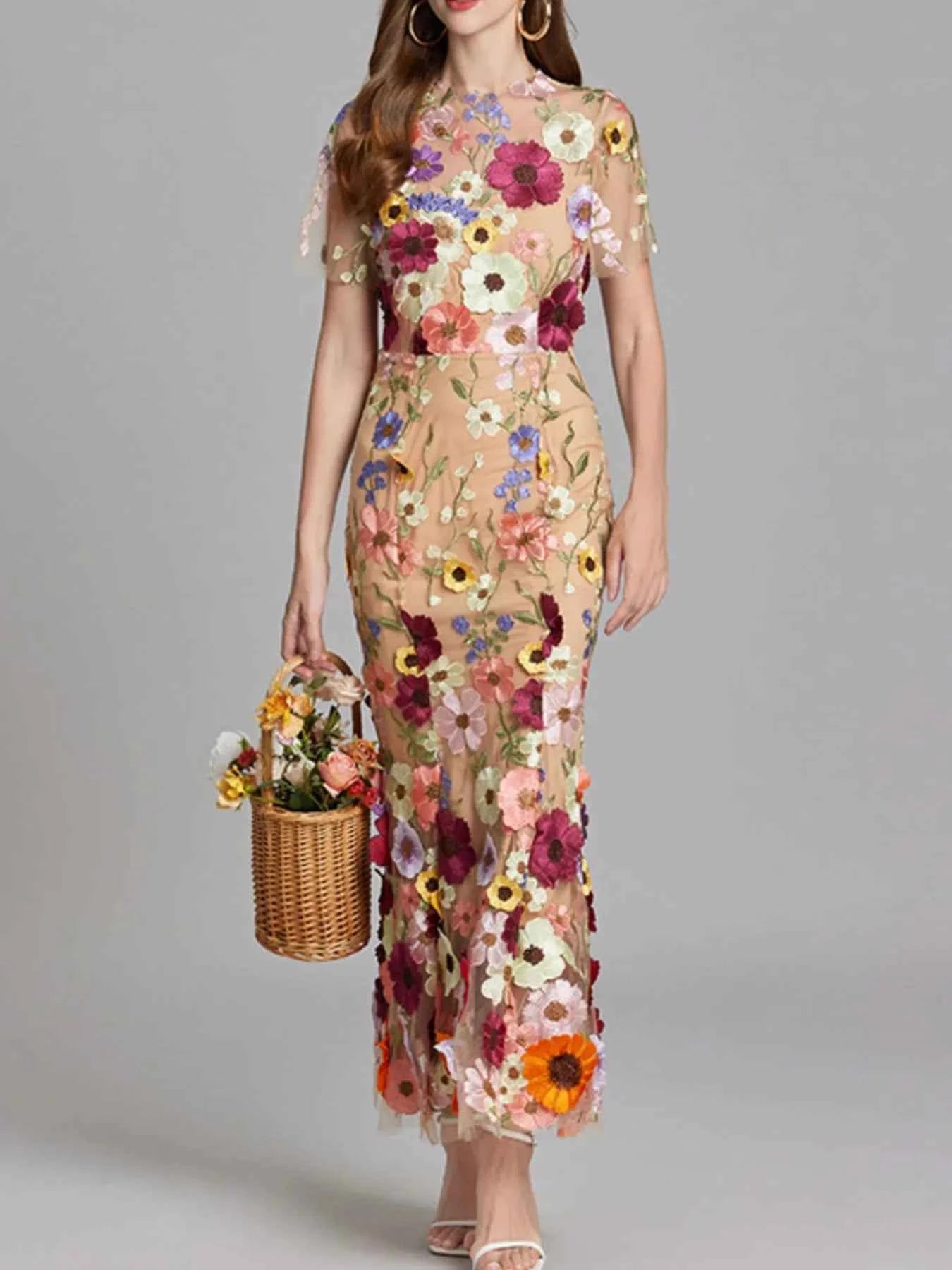 Floral Embroidered Mesh Overlay Maxi Dress 234011f9-32d5-4afb-9bb8-b2f52b34936b-Max-Origin