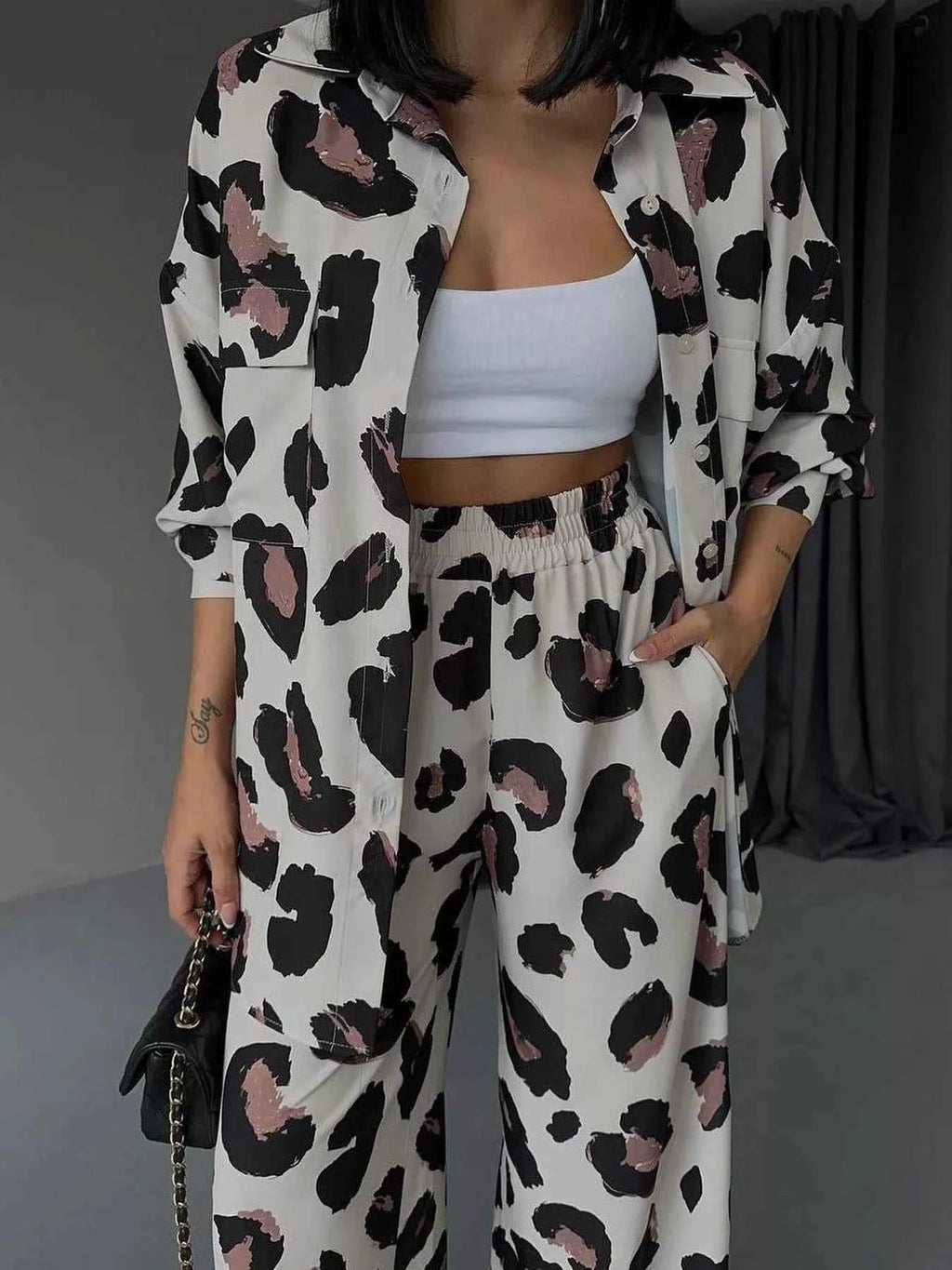 Leopard Print Relaxed Fit Shirt and Pants Two-Piece Set 234dec87-b41a-411c-a8db-fbef3ac2bef5-Max-Origin