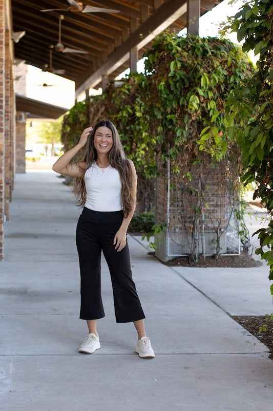 The Gabriella - High Waisted Gaucho Pants Black 23760102_c00261cc-1c34-42a6-926a-fa1116b6fe09