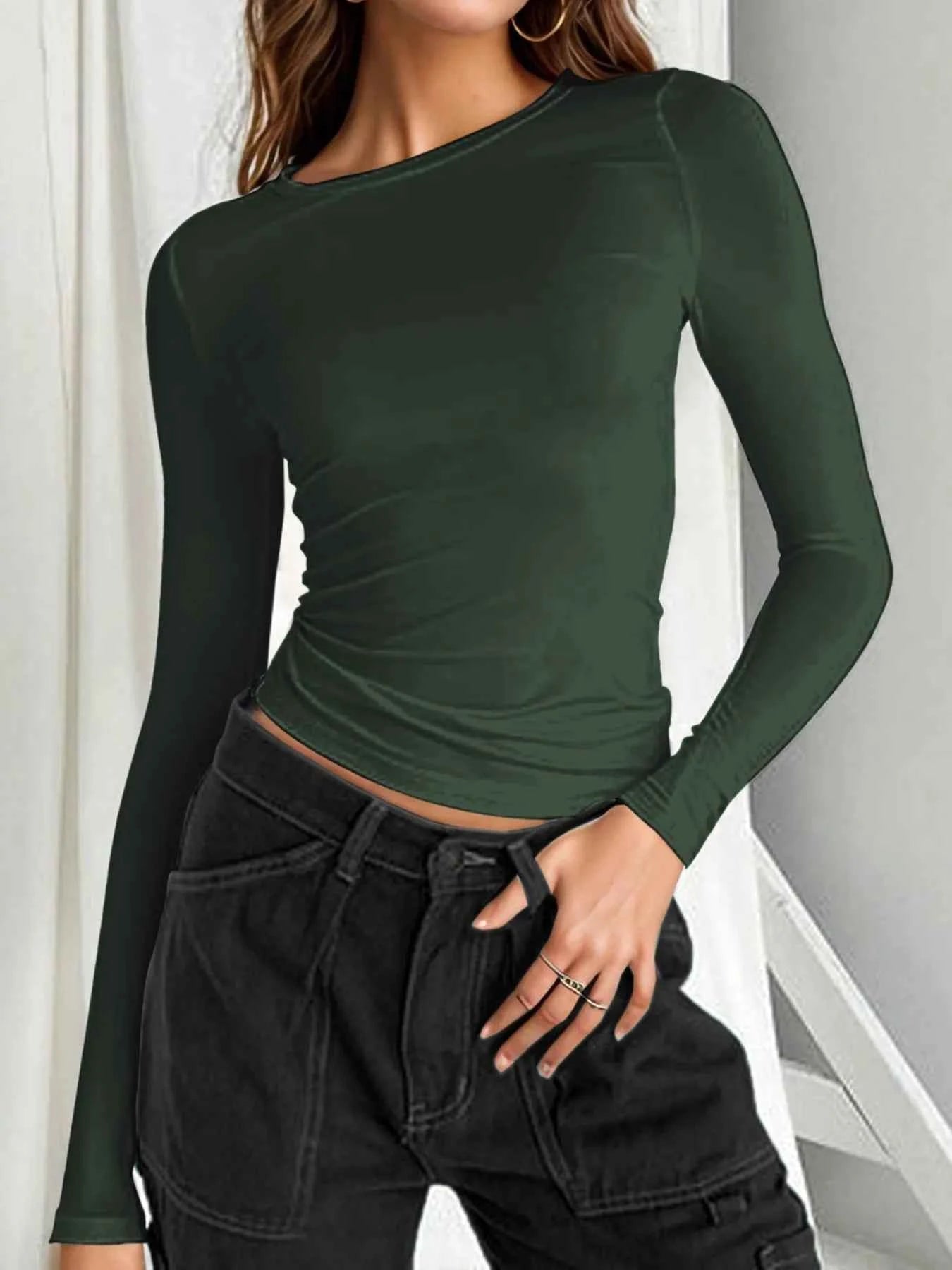 Long Sleeve Cropped T-Shirt 237b9cae-4833-4797-bbb3-0802af20e703-Max-Origin