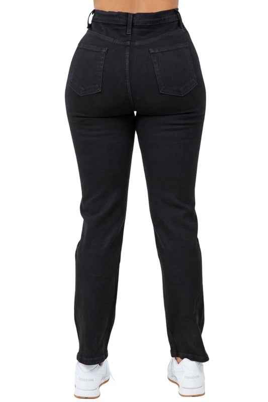 Essential High-Waisted Mom Jeans 23806496_9ca1191d-38c6-4454-9f31-47379570087e