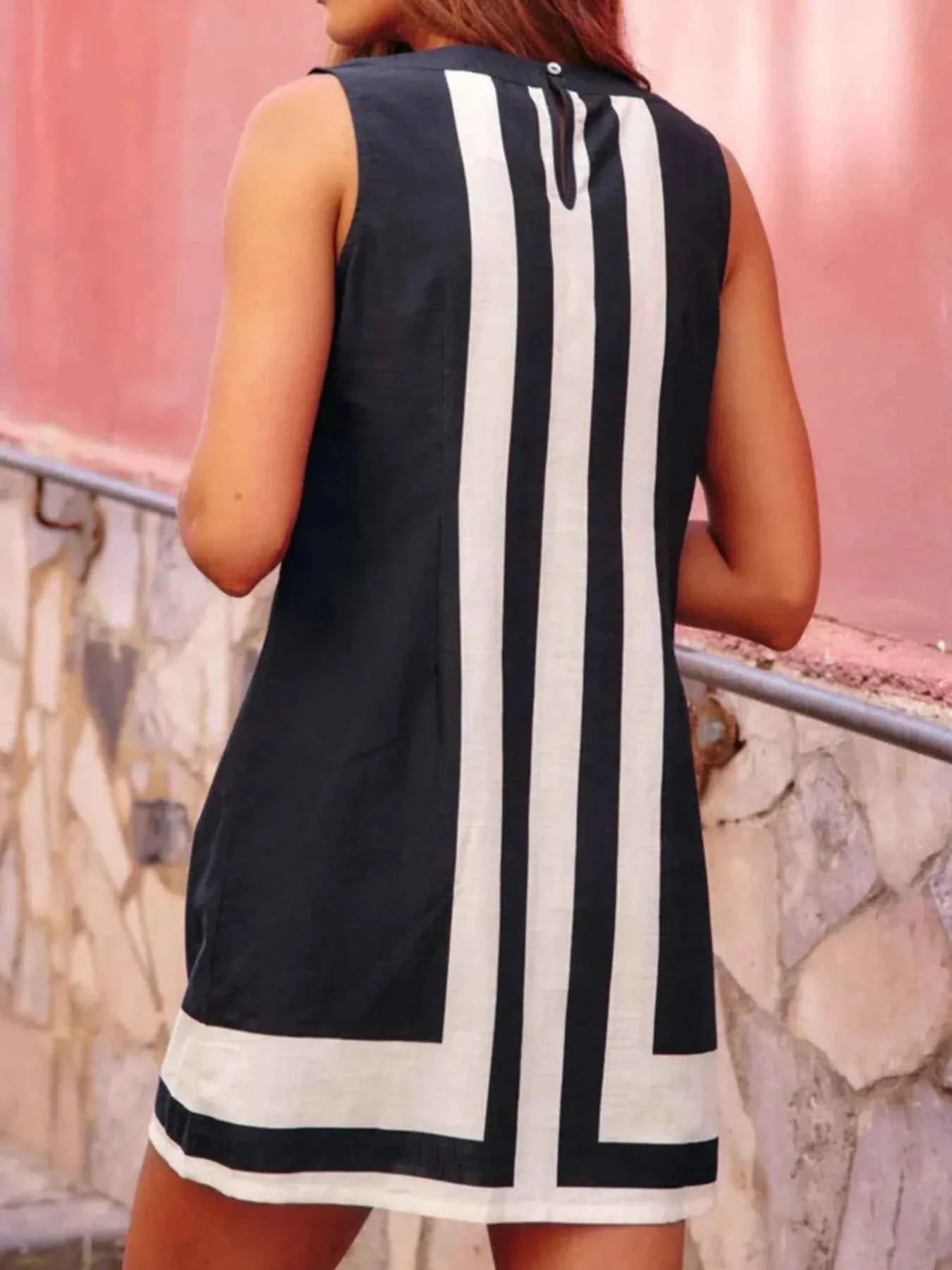 Striped Round Neck Sleeveless Dress 239d146e-22d2-46e7-b617-ab719d3524e2-Max-Origin