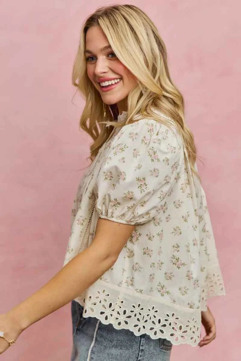 SO ME Floral Print Lace Trim Short Sleeves Blouse 23b8e3fc79624e73a8bfd31f57716fa0-Max-Origin
