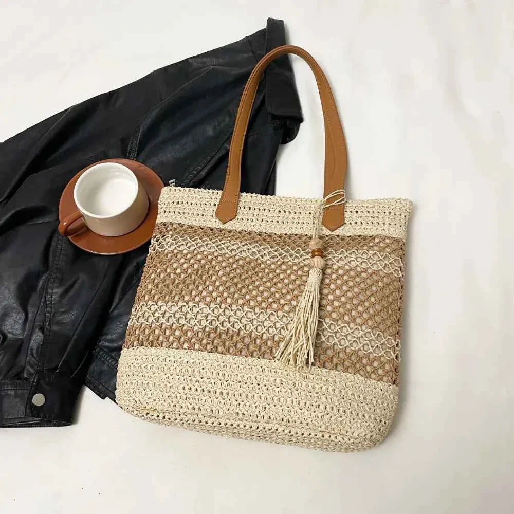 Contrast Woven Straw Beach Tote Bag with Tassel Detail 2408a2a0-8ef9-40a3-ba42-fc2e974cfe17-Max-Origin