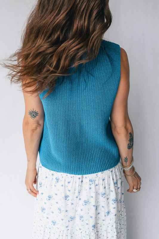 Summer Sleeveless Crewneck Sweater Top 241fcc46-ad06-474a-a6d2-177cce4f8726