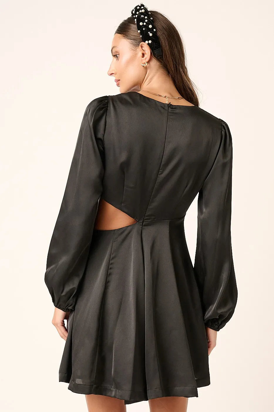 Mittoshop Satin Side Cutout Detail Mini Dress 24205f5ac339404db595e3916cd73ddb-Max-Origin