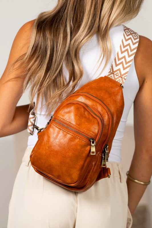 Sienna Sling Crossbody Cognac OneSize 24279364_b96e58b8-77e4-47e3-a8d6-18462cff4504