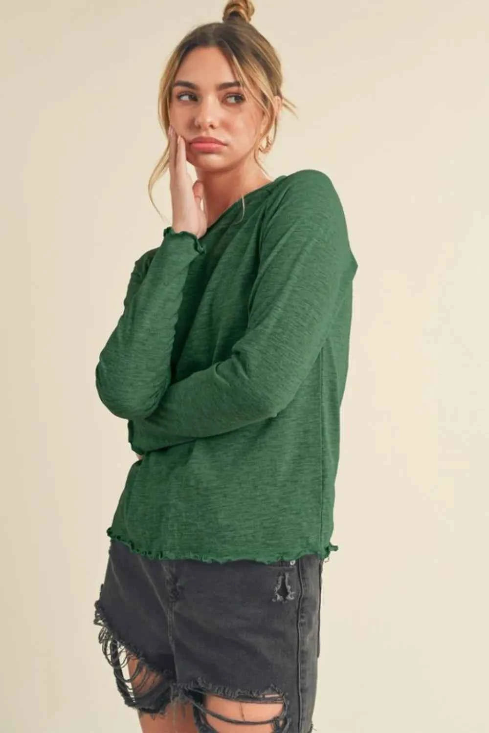Aemi + Co Lettuce Hemline Round Neck Raglan Sleeve T-Shirt 2428d046-8702-474a-8747-49c5c82eebdc-Max