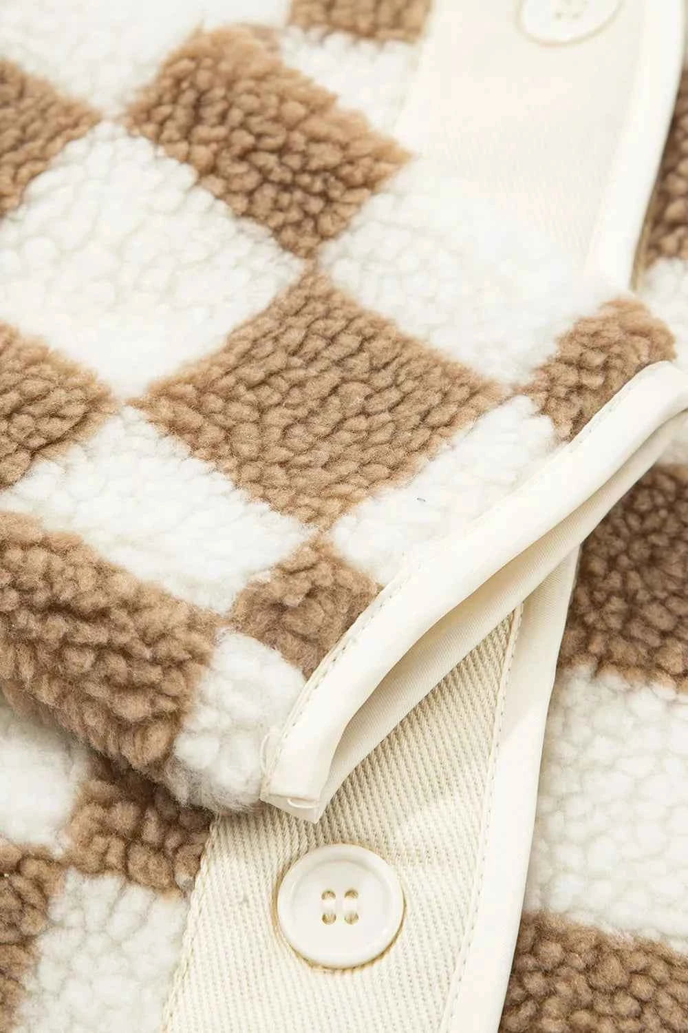 Checkered Sherpa Oversized Button Up Jacket 242f2385-7ebc-4834-a3ce-ce31428f2dee-Max-Origin