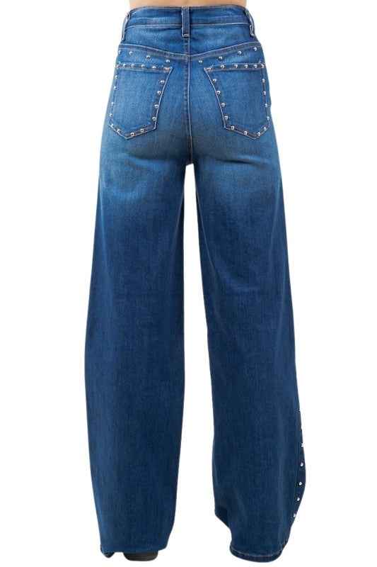 Baggy Wide Leg Jean with studs 24313987_9cb635ef-4e55-4bc4-99b4-744855db7111