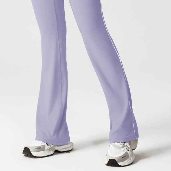 Well-in Vogue Flared Seamless Set 24530309_ff5c1d23-24c8-4e33-8bc5-450034ff2c3b