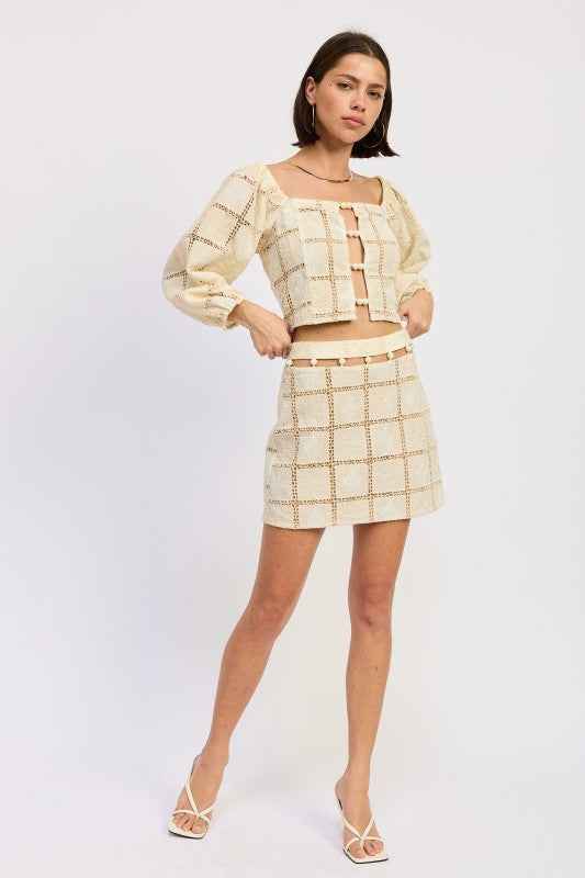 EMBROIDERED CROPPED TOP WITH BEAD FRONT 24577143_98c4bf93-c7eb-4672-ae34-d7b8631ff8cf