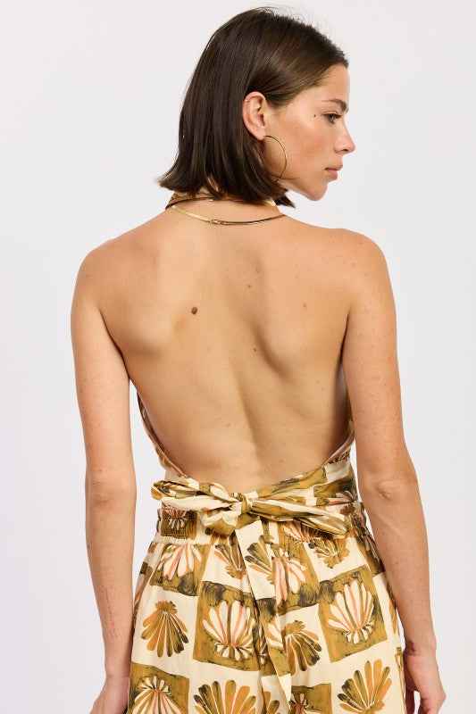 HIGH COLLARED BACKLESS HALTER TOP 24577338_584b6a36-adf3-45b9-a762-c8b5a7662b1c