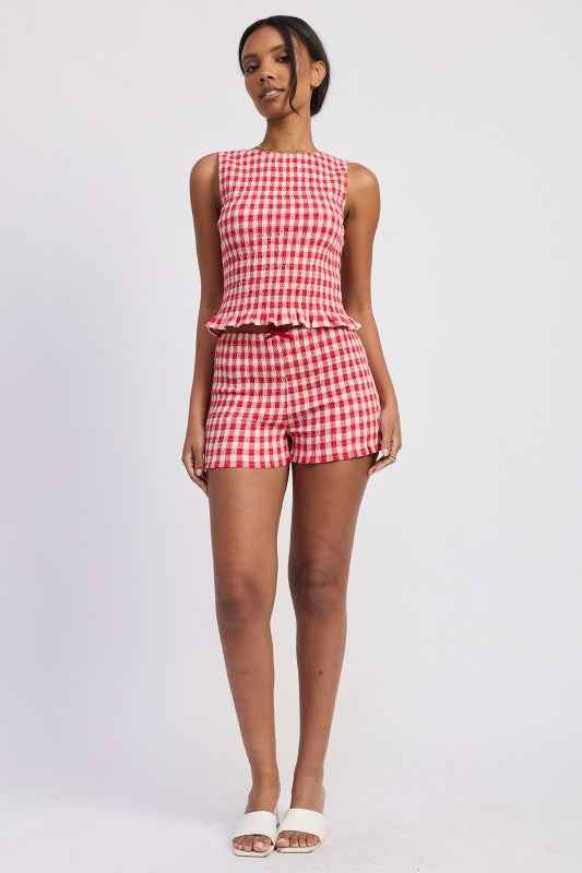 LETTUCE HEM SMOCKED SHORTS RED GINGHAM 24610058_22d1d8dd-3686-4627-b303-53ff75b33c38