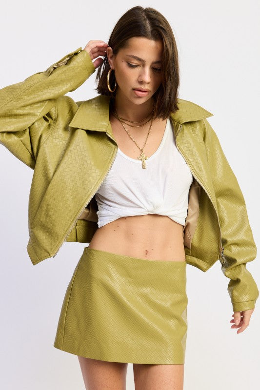 Cropped jacket with collar and zipper 24610716_c38aca65-e71b-46d5-81c2-43c3f73db8bc