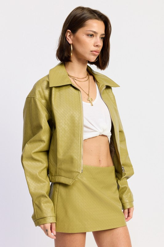 Cropped jacket with collar and zipper 24610716_dc00263f-068a-4768-9ea9-c402d6007b23