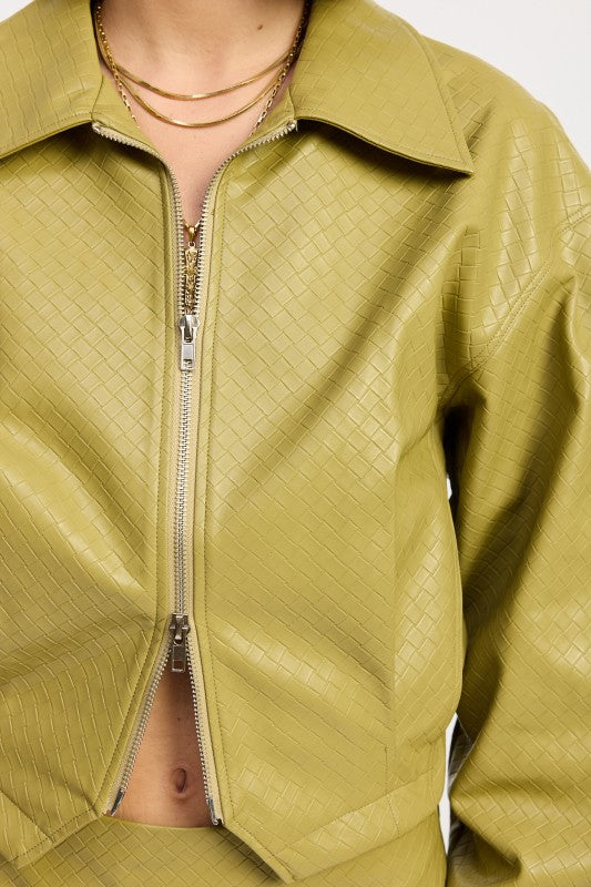 Cropped jacket with collar and zipper 24610716_e1a29f37-2c17-4faf-8844-a60755c4998f