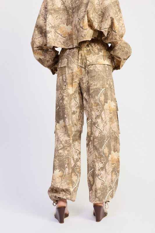 WOODLAND CAMO CARGO PANTS 24610718_43f86591-efff-4510-9da1-80117caa600e