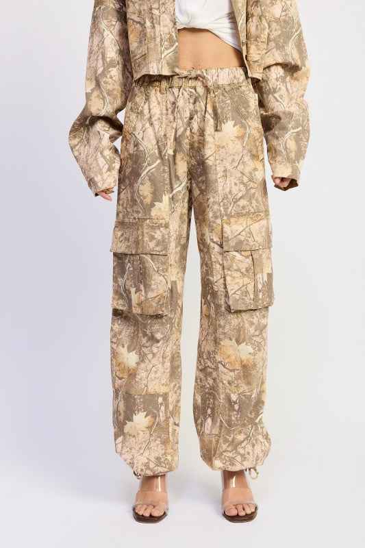 WOODLAND CAMO CARGO PANTS 24610718_f0d0de91-5130-4708-a0a1-7e4ccb53afb2