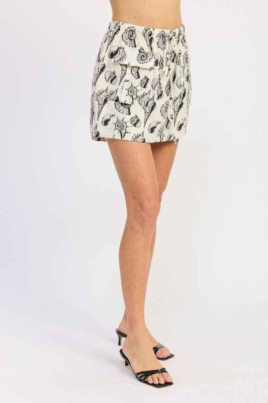 LOW RISE PATCHED POCKET MINI SKIRT 24610781_33cfb774-795f-4e8b-bfed-d01763534d49