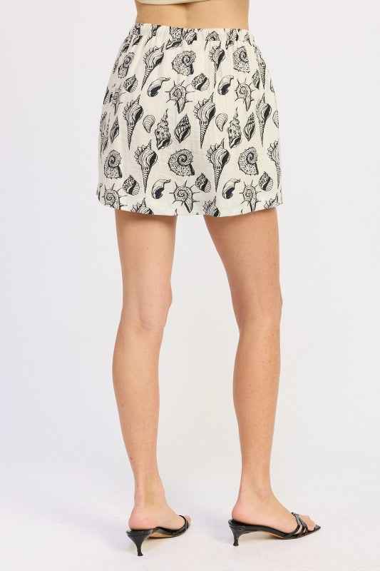 LOW RISE PATCHED POCKET MINI SKIRT 24610781_cf3d0b77-96d4-4ccc-89ed-3895c9a7fa12