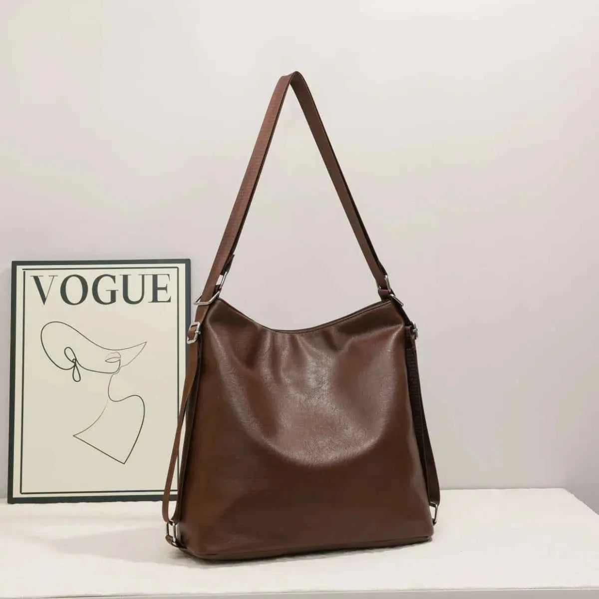 Leather Adjustable Strap Shoulder Bag 248b0ae1-31f9-4e48-bf3c-04522e51b633-Max-Origin